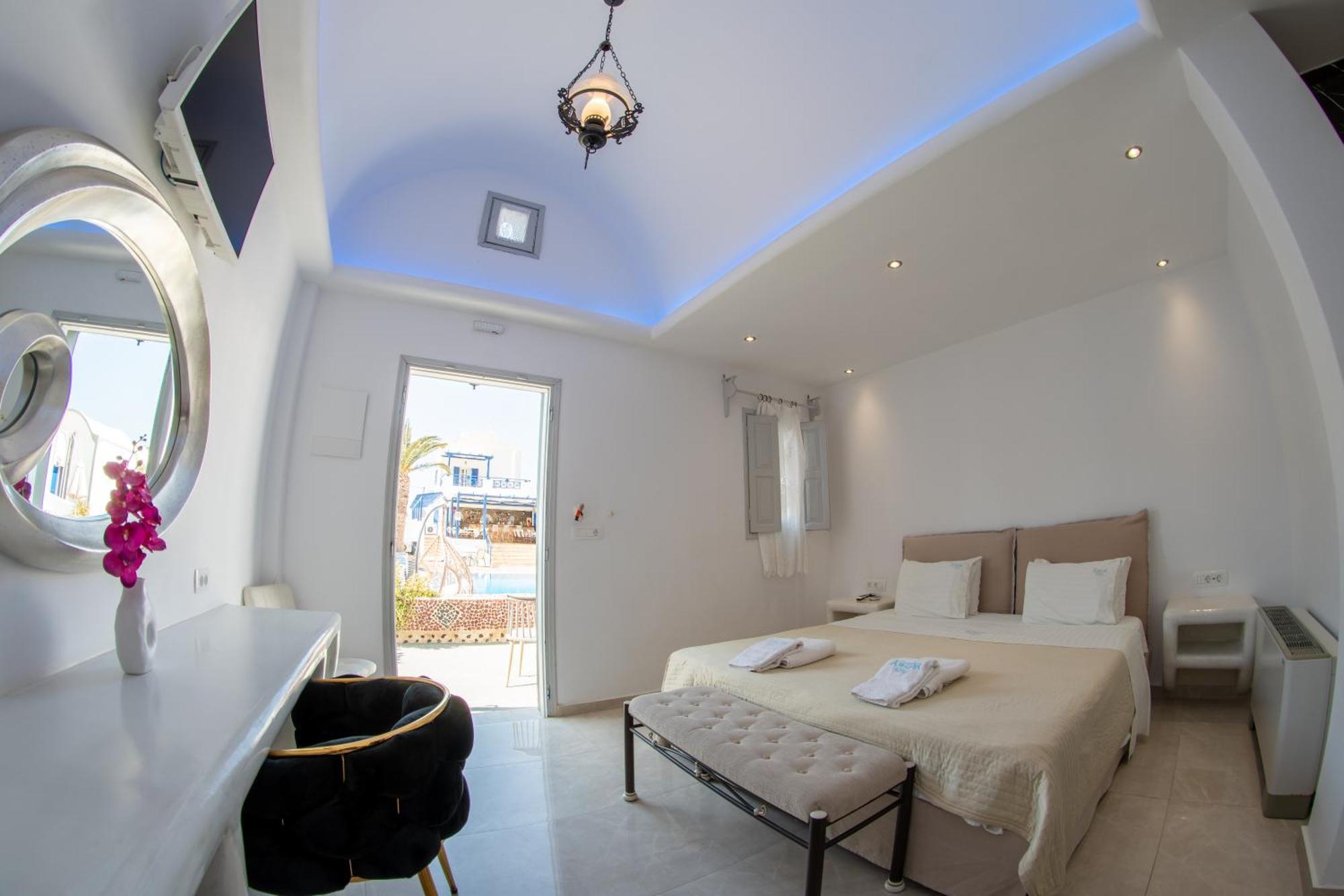 Anezina Villas Perissa (Santorini)