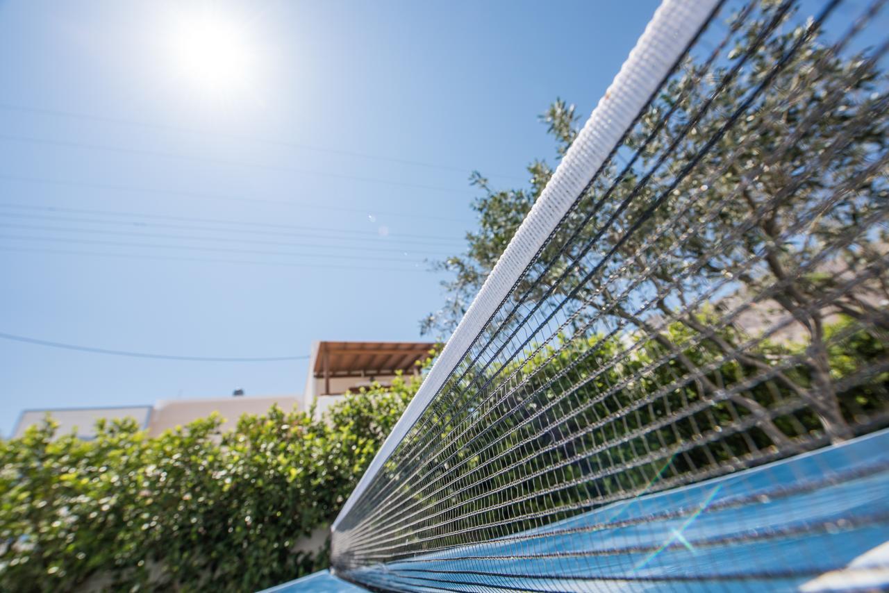 Ξενοδοχείο με διαμερίσματα Anezina Περίσσα