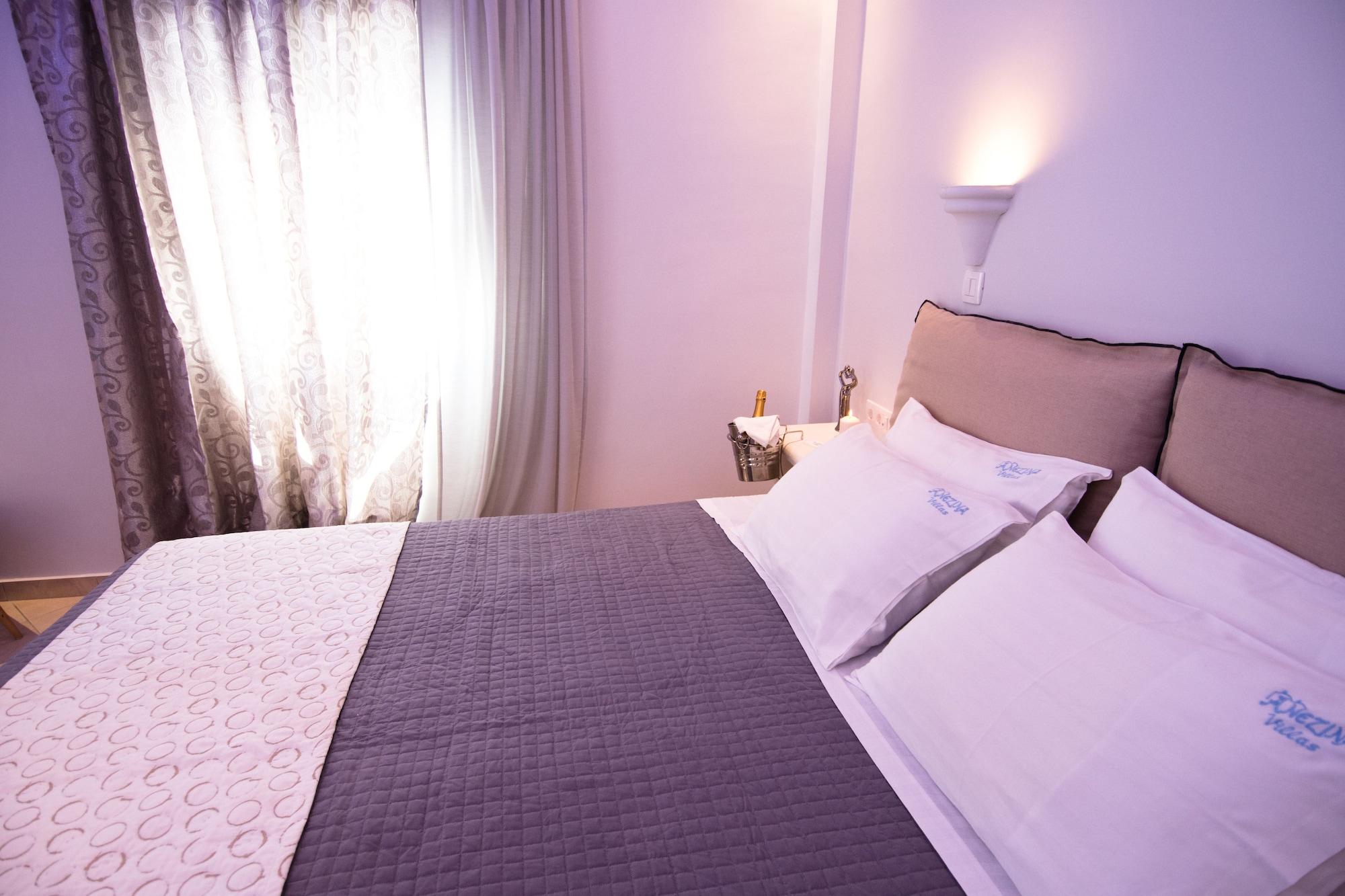 Anezina Aparthotel 2*