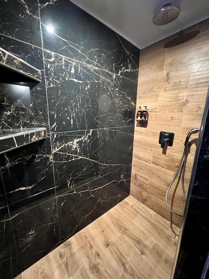 Anezina Aparthotel 2*